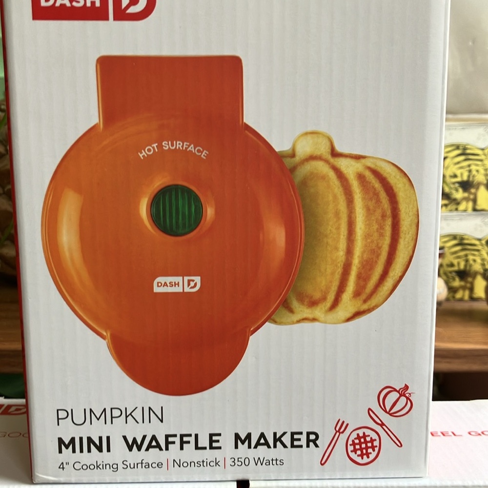 Waffle Maker - Picture 10 of 12